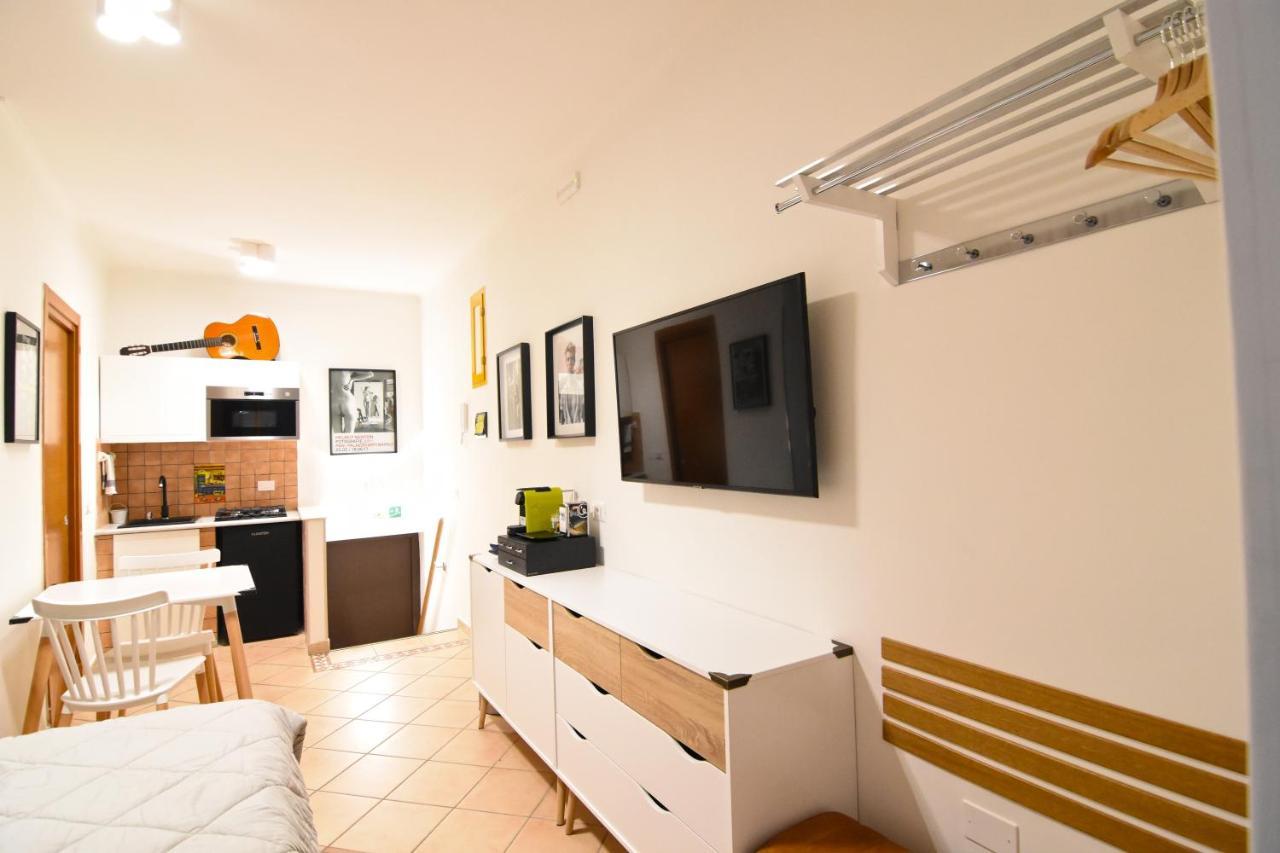 Blablabla Apartment نابولي المظهر الخارجي الصورة